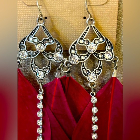 NWT Magenta/Red Feather and Rhinestone Earrings by Stephan & Co. - Picture 2 of 4